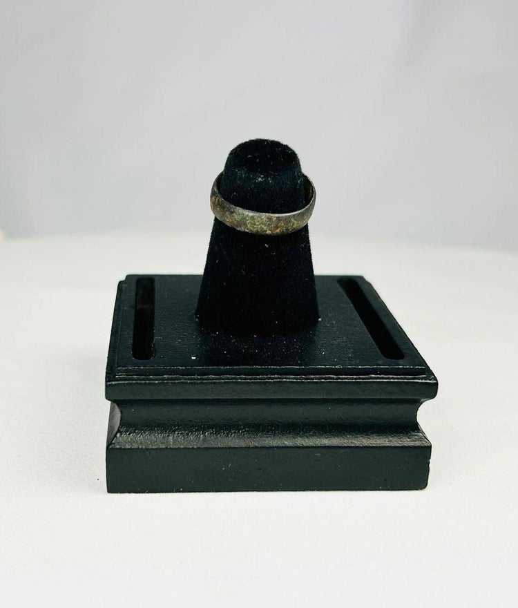 Antique Persian silver ring with carnelian intaglio used as personal seal