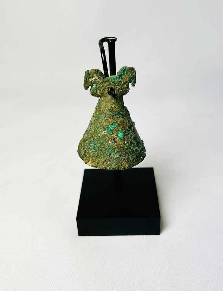 1st millennium BCE Luristan bronze and iron ornament reflecting metalwork skill