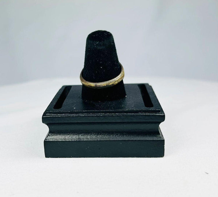 Byzantine-era gold-gilded bronze ring featuring symbolic floral engraving, circa 4th–6th century CE