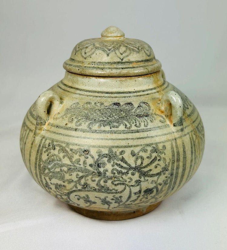 14th–16th century Thai Sawankhalok bowl, Sukhothai-era stoneware with birds, beasts, and floral designs