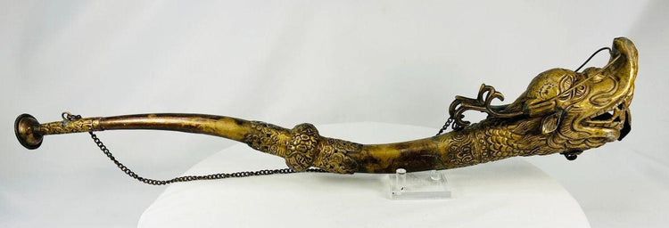 Qing-era Tibetan ritual horn used in Buddhist ceremonial practices