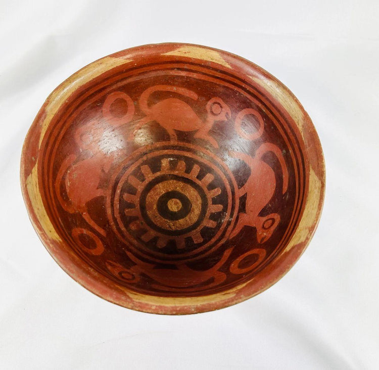 Colombian and Ecuadorian Nariño culture terracotta bowl, 800–1500 CE, bichrome slip with monkey designs