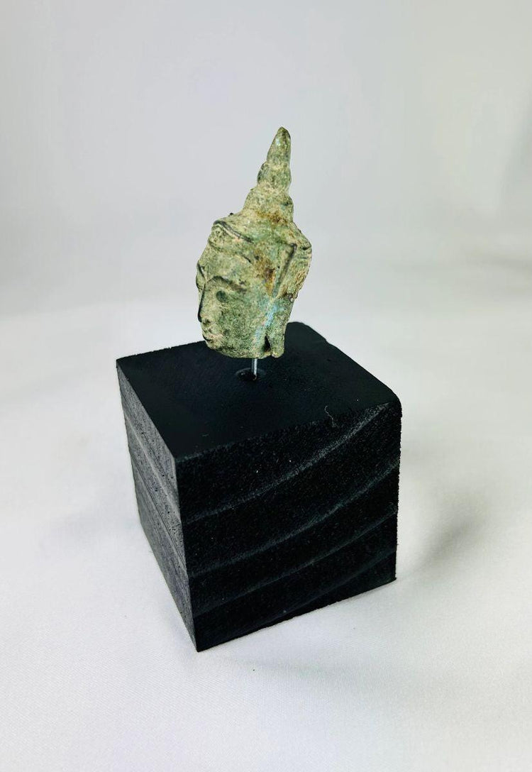 16th–17th century Southeast Asian Buddhist devotional bronze sculpture