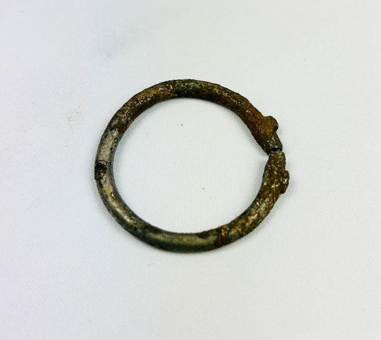 Ancient personal adornment set of bronze and iron bracelets