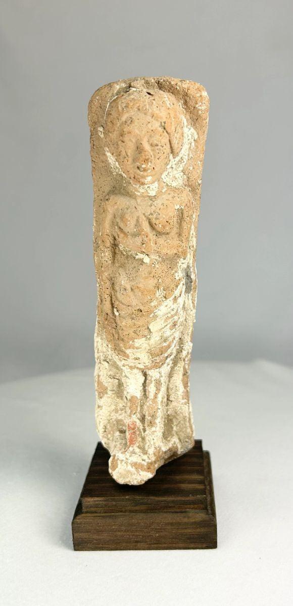 Iron Age pigment-bearing terracotta goddess figurine, Eastern Mediterranean.