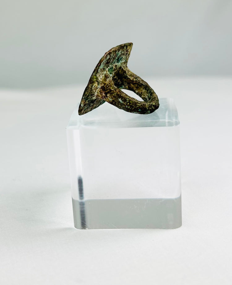 Ancient cast bronze ring with square bezel and twin bird engraving, natural green patina