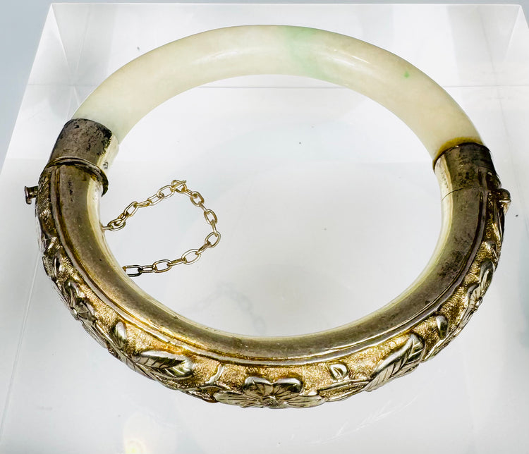 Chinese export jade bracelet with repoussé silver flowers and safety chain