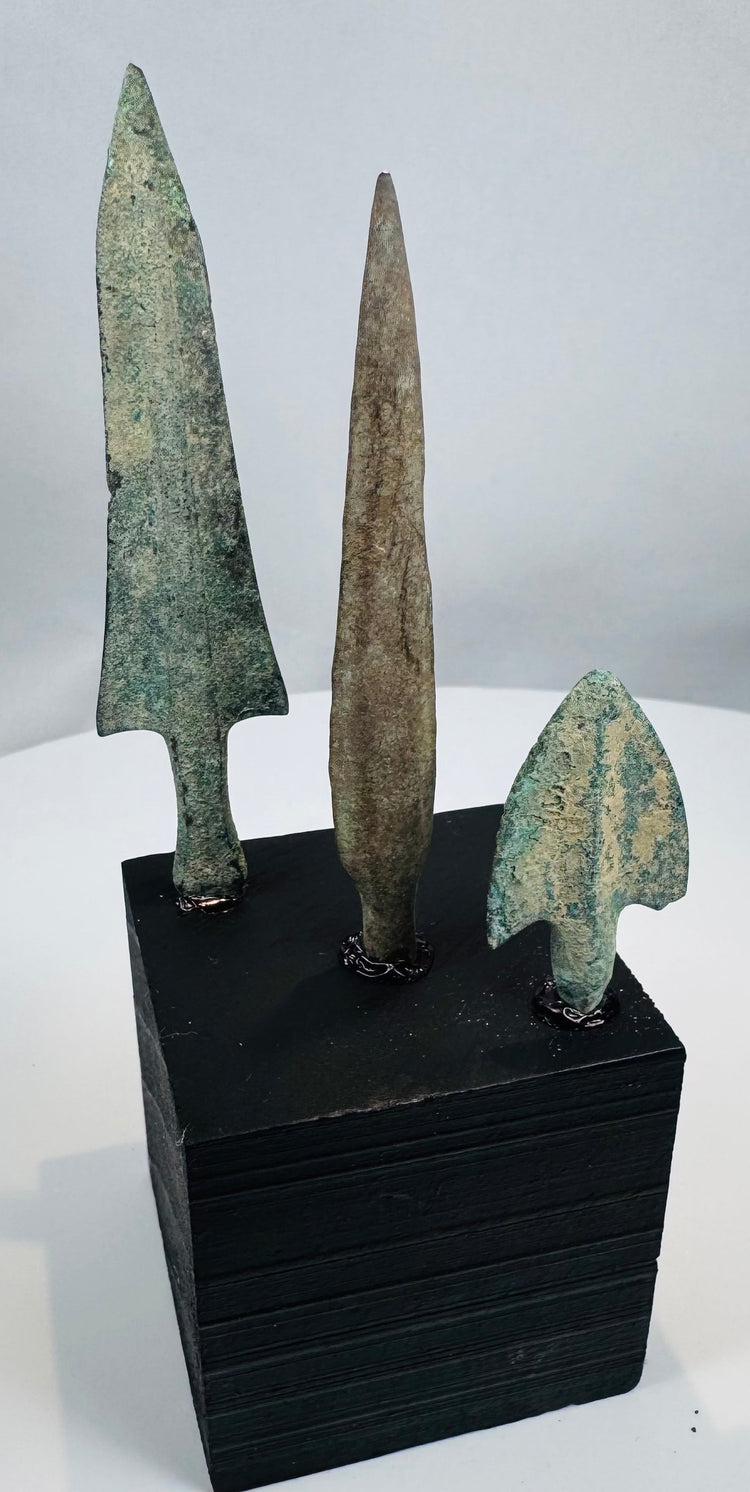 Late Bronze Age Iranian bronze arrowheads in shouldered, lanceolate, and barbed forms