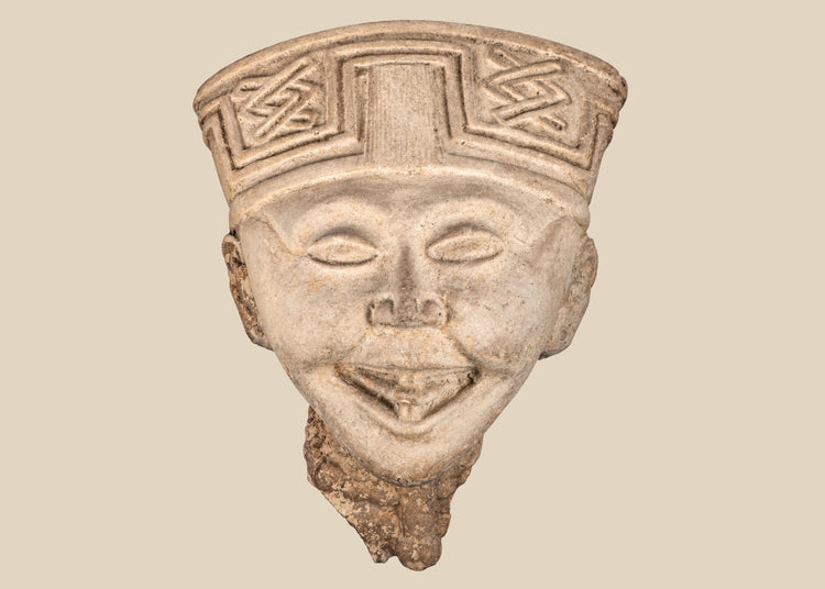 Pre-Columbian Veracruz Sonriente terracotta head with broad smiling expression, circa 600–900 CE