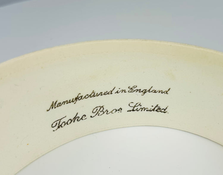 Vintage collar case with embossed decoration and period shirt collars