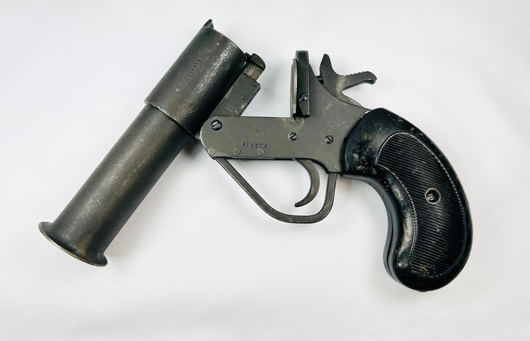 Allied forces-issued Webley flare gun, Model No. 1 MK. V, with 1-inch bore and flared muzzle