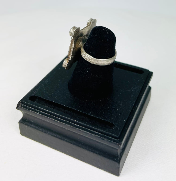 Anillo de plata antiguo | Joyería tribal del norte de África o Oriente Medio | Siglos XIX y XX