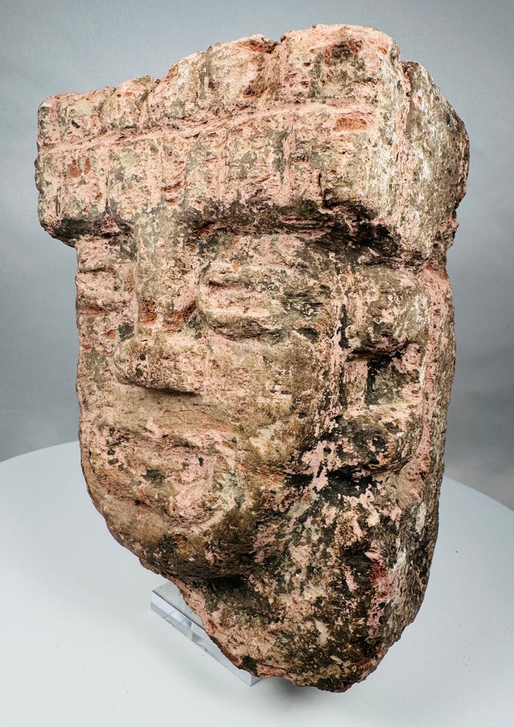 Ancient Mexican stone head possibly associated with the hacha tradition