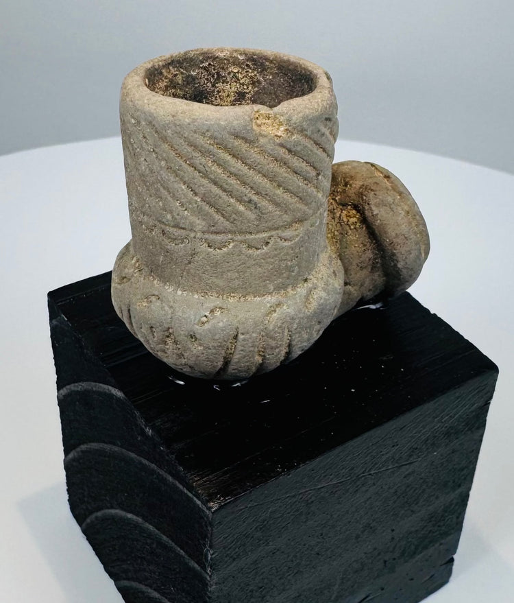 Indigenous North American carved stone smoking pipe with detachable stem socket