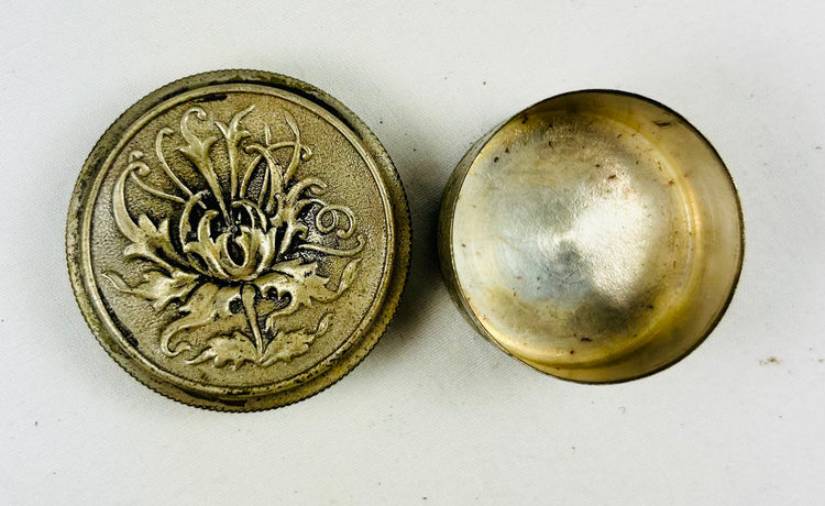 Decorative yet functional concealed pistol and dagger set from 19th-century Continental Europe