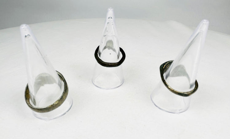 Western European ancient bronze finger rings from Roman to Medieval period