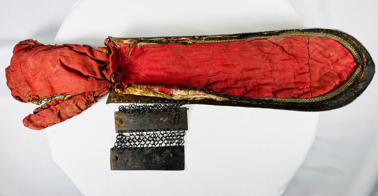 Underside View of Persian Qajar-era steel bazu band 19th century with gold koftgari inlay