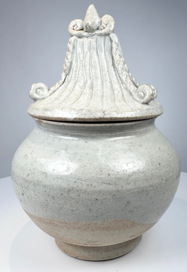 Thai Sawankhalok Glazed Stoneware Covered Jar with Architectural Lid | Circa 15th–16th Century