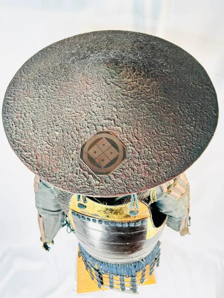Japanese Samurai Do-Maru Armour with Takeda Clan Crest | 14th–16th Century