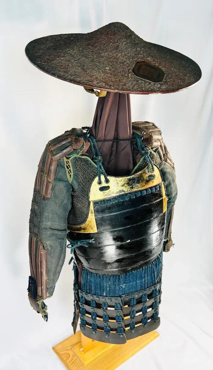 Japanese Samurai Do-Maru Armour with Takeda Clan Crest | 14th–16th Century