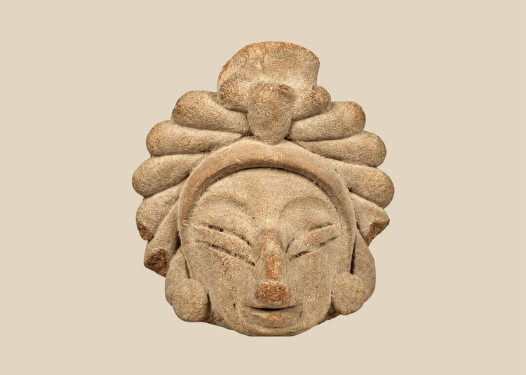 Majapahit temple guardian head, Kala Simha volcanic andesite carving, 14th–15th century Java, Hindu-Buddhist architectural fragment with radiating mane