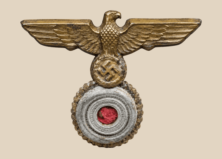 WWII German Kriegsmarine gilt naval cap insignia with eagle and national cockade