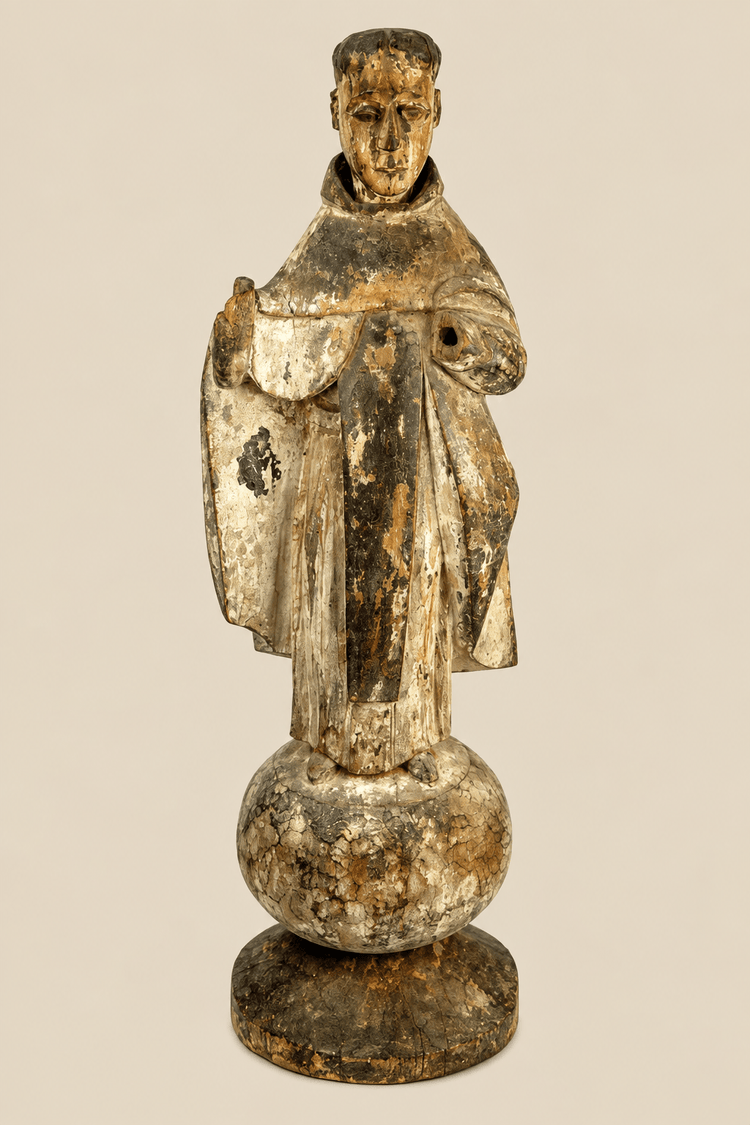 Figura de santo colonial español | Fraile de madera tallada con restos de policromía | Siglos XVII-XVIII