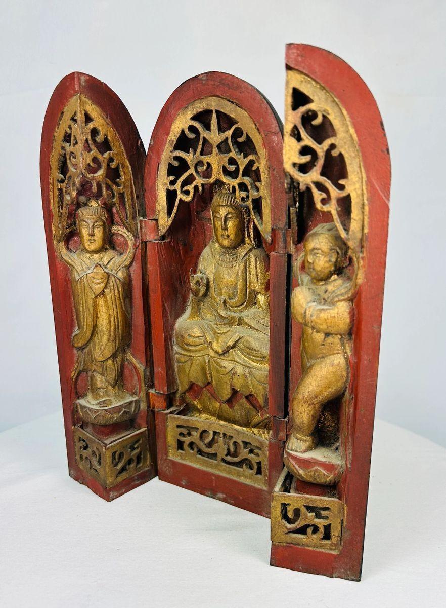 18th–19th century Chinese wooden shrine with folding panels and gilded openwork