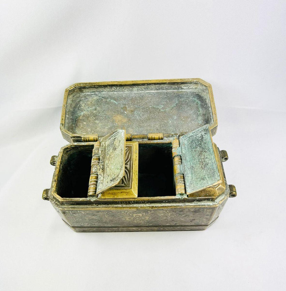 Mindanao betel nut box Southeast Asian craftsmanship mixed metal alloy
