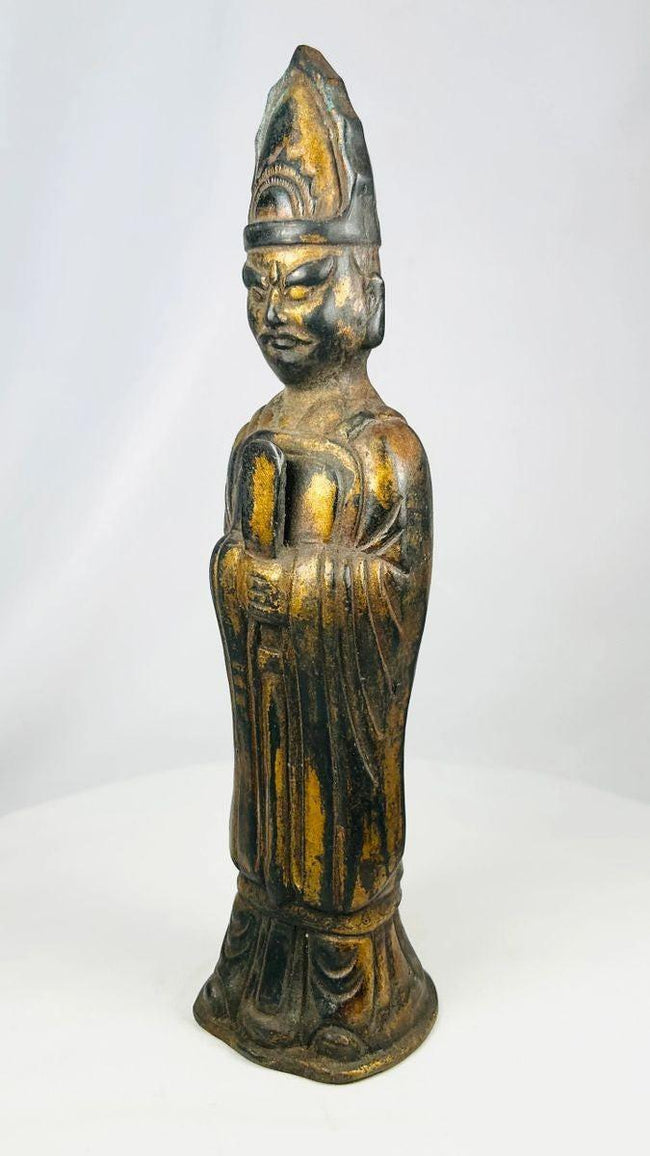 Fine casting details on a Qing Dynasty Tibetan Lama bronze statue