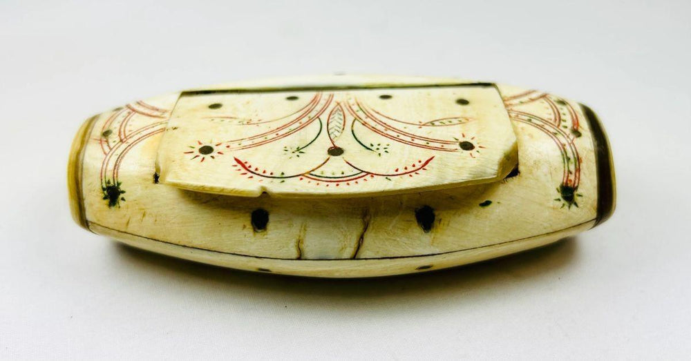 Antique French POW snuff box hand-decorated with red and green flowers