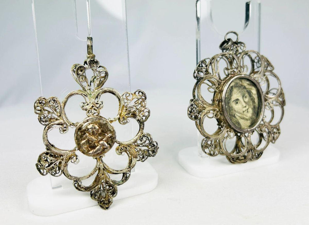 19th-century European devotional pendant featuring Christ under glass