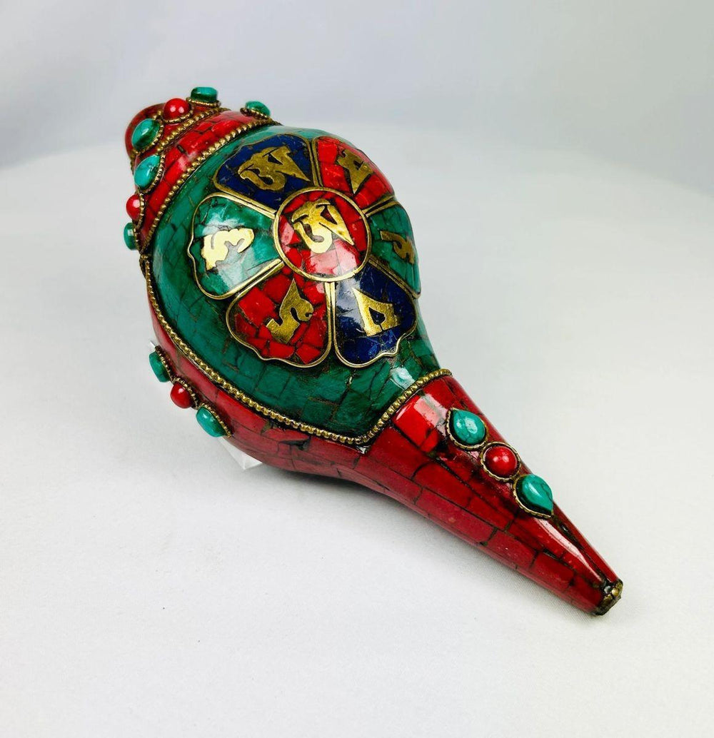 Qing Dynasty Buddhist conch trumpet symbolizing the voice of the Dharma