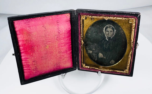 Mid-19th-century American daguerreotype of a seated Victorian woman