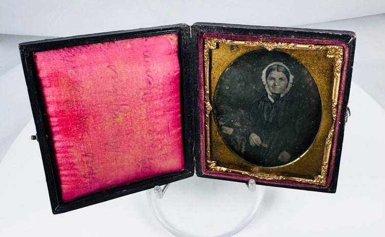 Mid-19th-century American daguerreotype of a seated Victorian woman