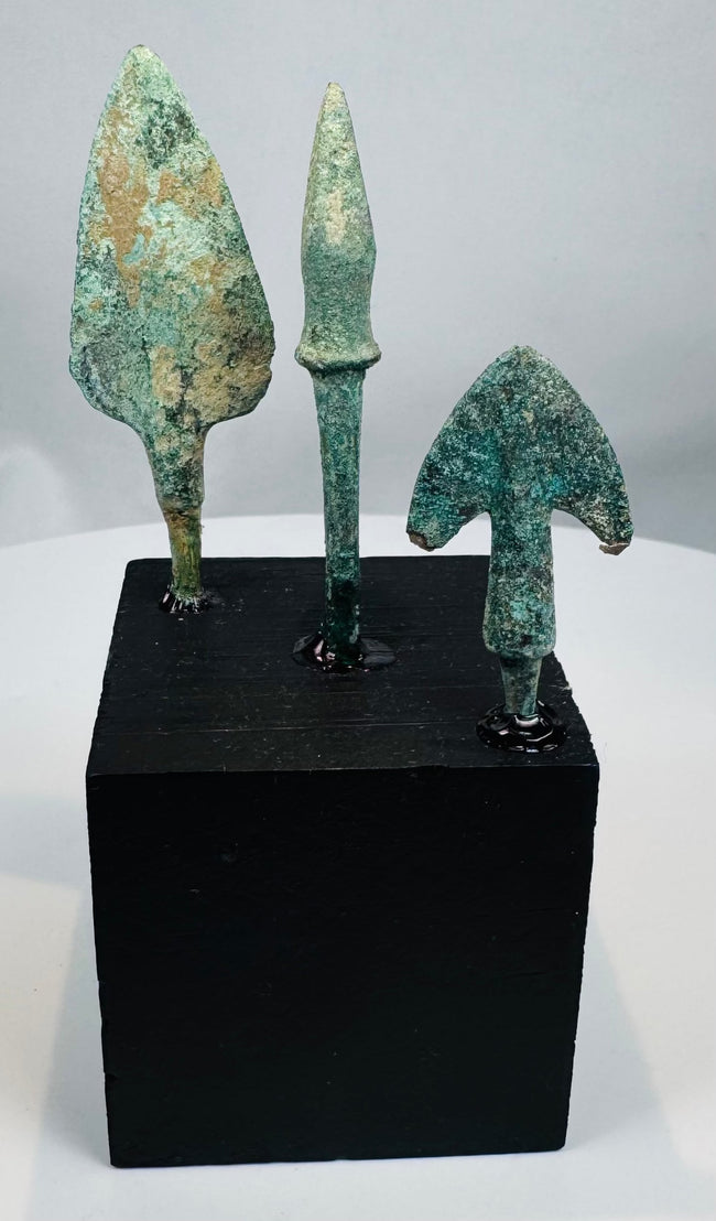 Late Bronze Age Iranian bronze arrowheads in leaf-shaped, lanceolate, and winged forms