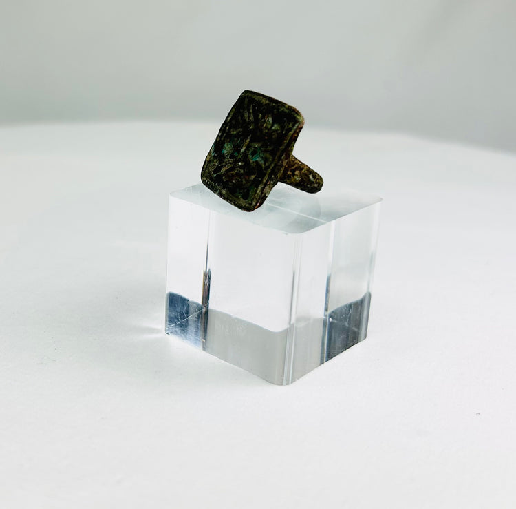 Antique Mediterranean bronze ring with engraved birds symbolizing harmony, ca. 1st–5th century CE