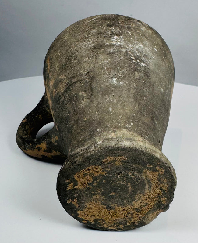Ancient Iranian or Near Eastern handled goblet dating to circa 1000–500 BCE
