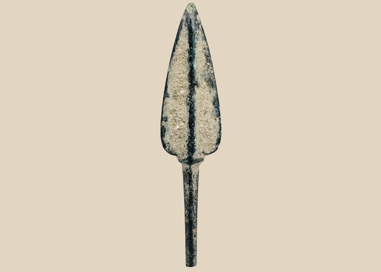 Ancient Western Asiatic bronze projectile point with leaf-shaped blade and long tang
