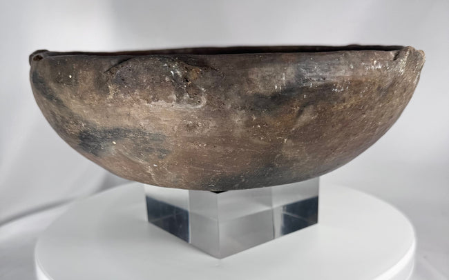 Large Pre-Columbian pottery bowl with burnished surface and traditional hand-crafted construction