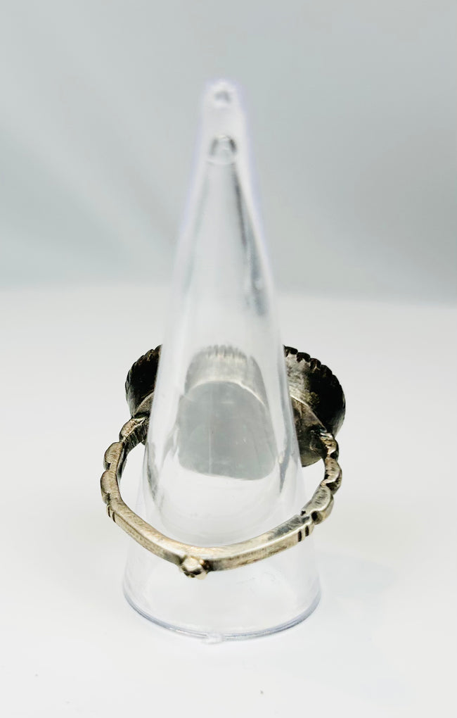 Antique Middle Eastern Carnelian Seal Ring | 19th Century Intaglio