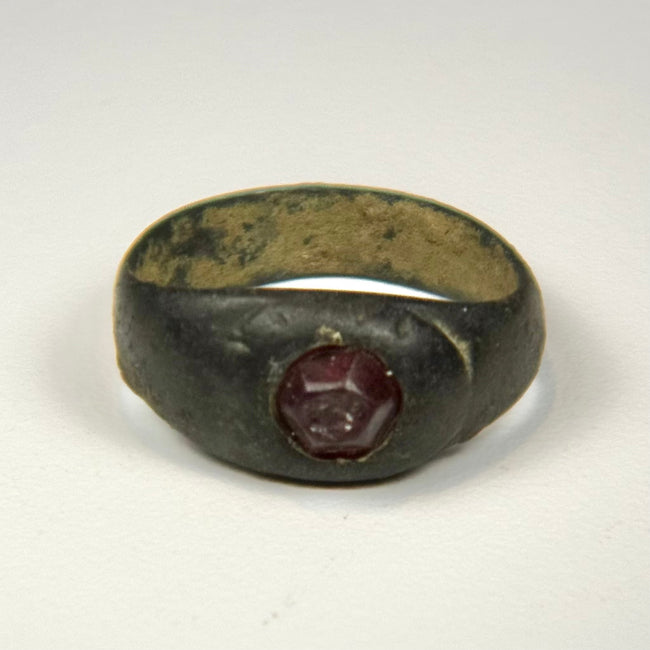 Ancient Sassanian Persian silver ring with engraved carnelian intaglio, circa 224–651 CE