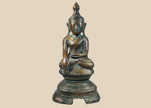 Antique Burmese bronze Shakyamuni Buddha from the Konbaung Period, circa 1780–1830