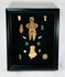 Precolombino curado | Caja de sombras de artefactos | Figuras y cuentas | Circa 300 a. C.–900 d. C.