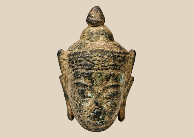 Thai bronze Buddha head with elongated earlobes, ushnisha and naturally encrusted patina, 18th century or earlier