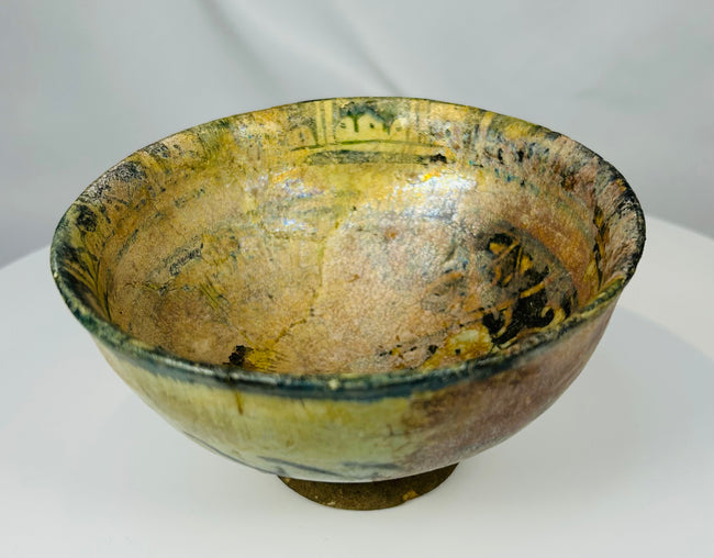 Ancient Persian Syrian ceramic bowl with figural motif and Kufic style border