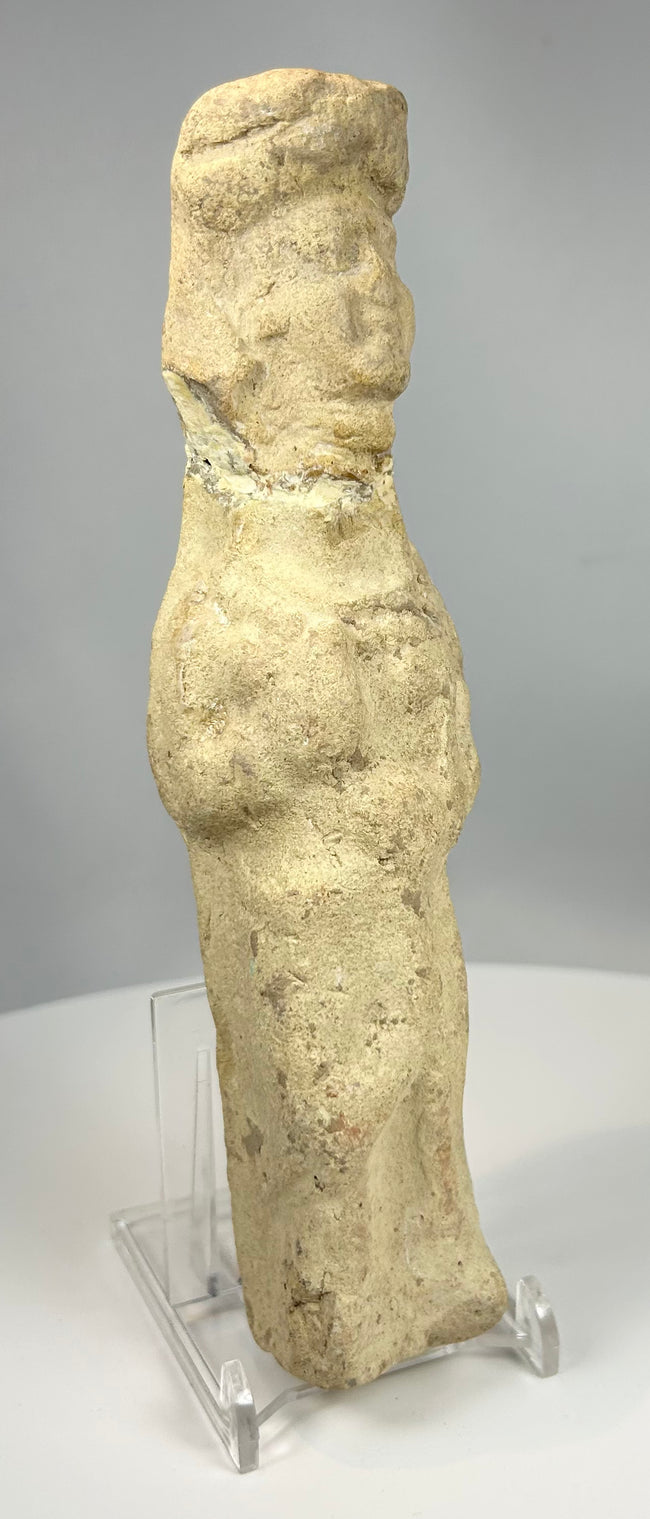 Ancient Mesopotamian female figure with minimalist sculptural design