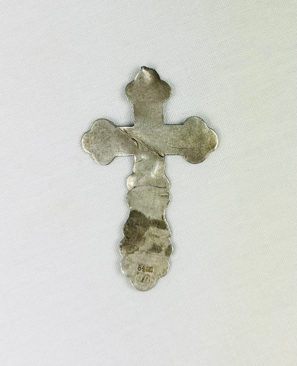 Imperial Russian Orthodox engraved silver cross (84 zolotnik .875 standard) featuring Crucifix, INЦI titulus, spear and sponge symbols, circa 1870–1900.