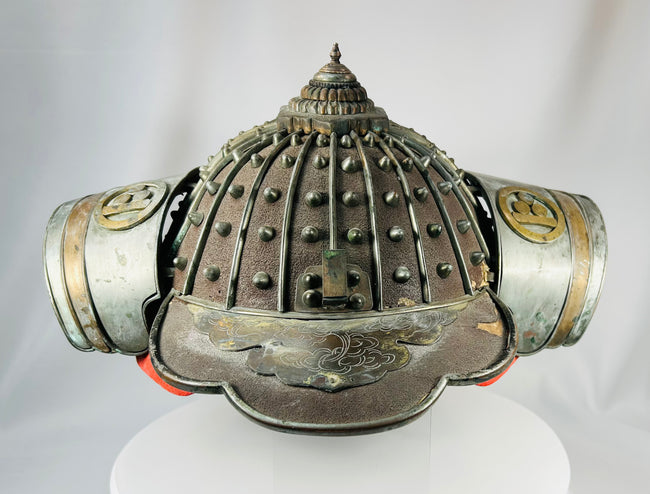 Edo period Kaji Kabuto with engraved plate and red padded interior ring