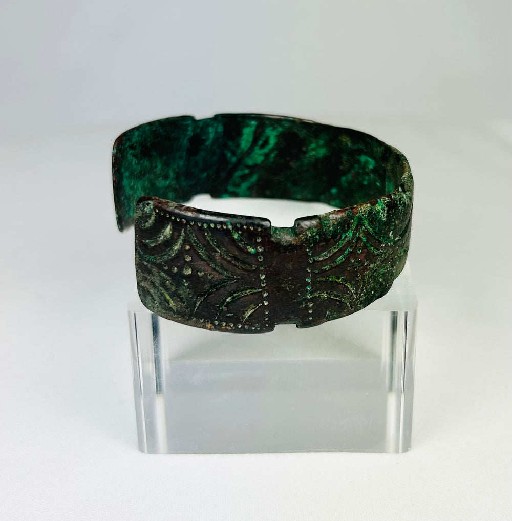 Sassanian Empire bronze cuff bracelet showing incised decorative patterns